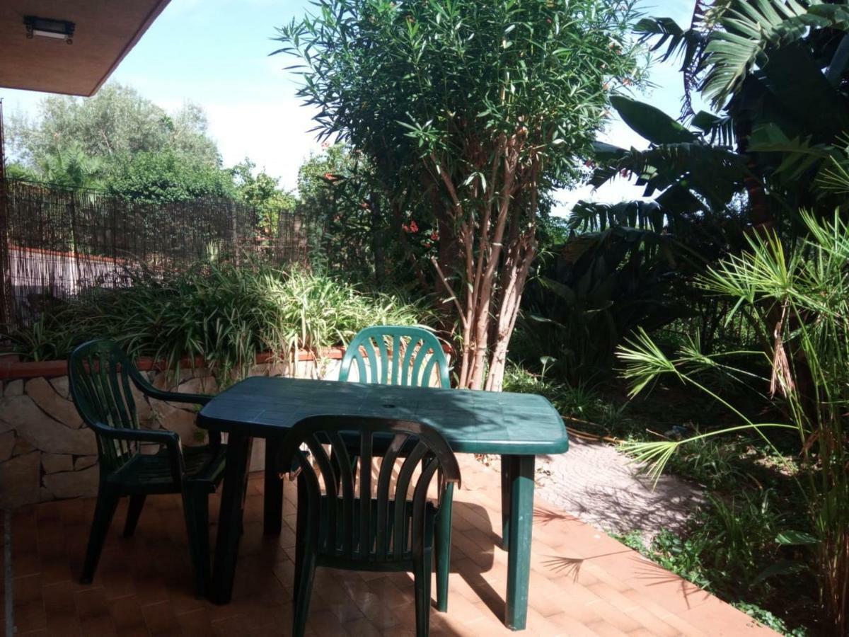 Stanza In Villa Con Giardino Vista Mare Cefalù Exterior foto
